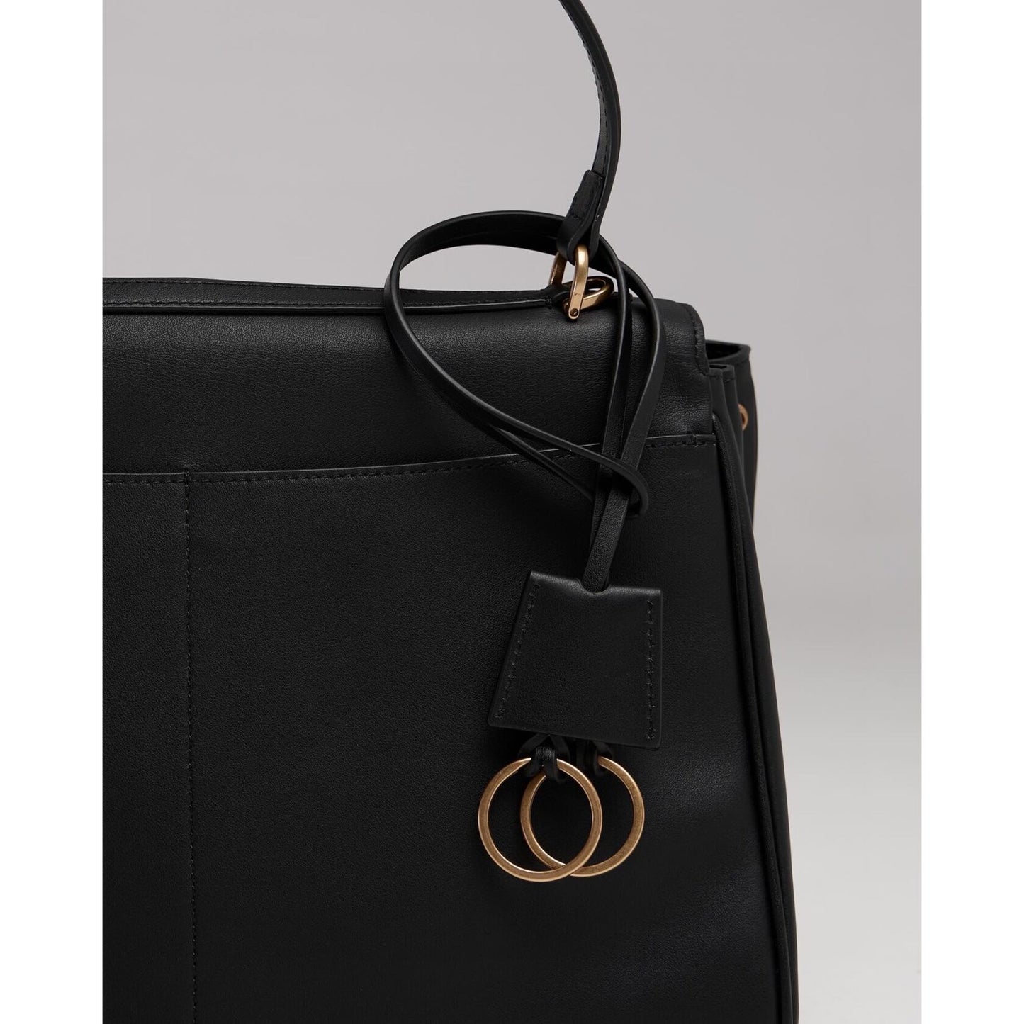black-locked-medium-gold