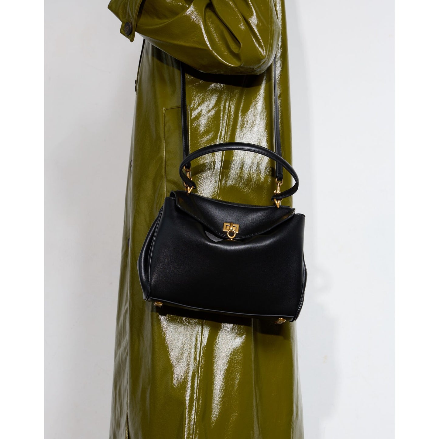 black-locked-mini-gold